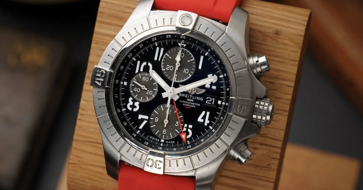 Breitling Avenger Strap Guide – Best Rubber Straps & Fit for Every Model - Helvetus