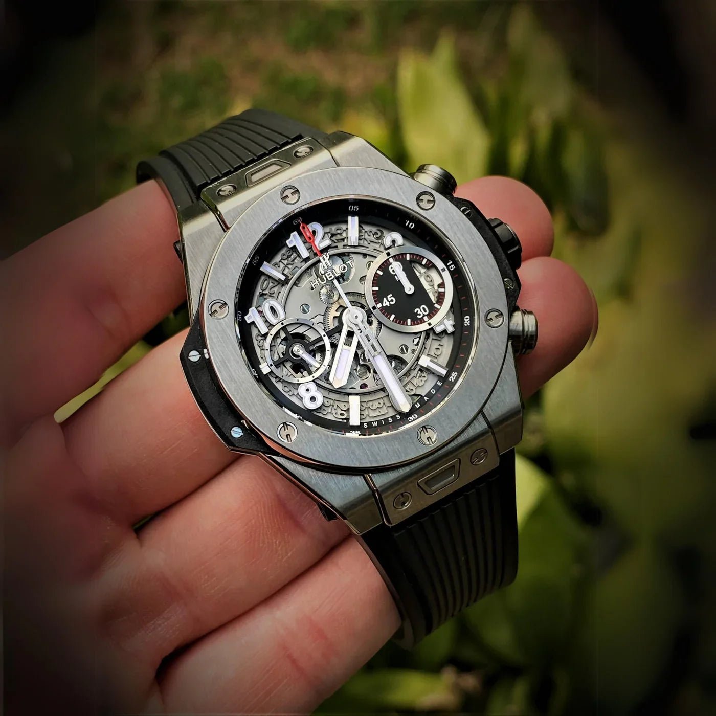 Hublot Watch Straps – Rubber and Leather Options by Model - Helvetus